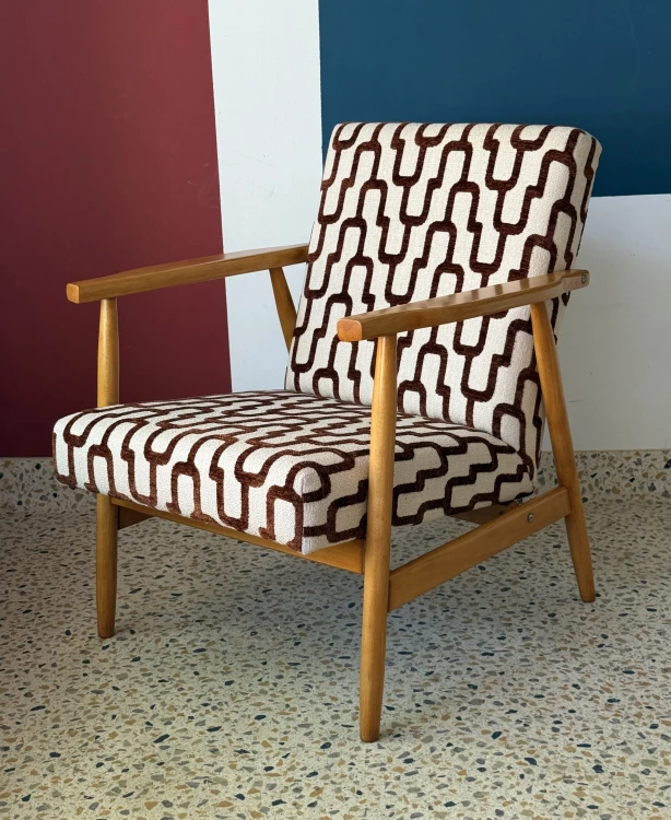 Fotel B-7727 – polski design lat 70